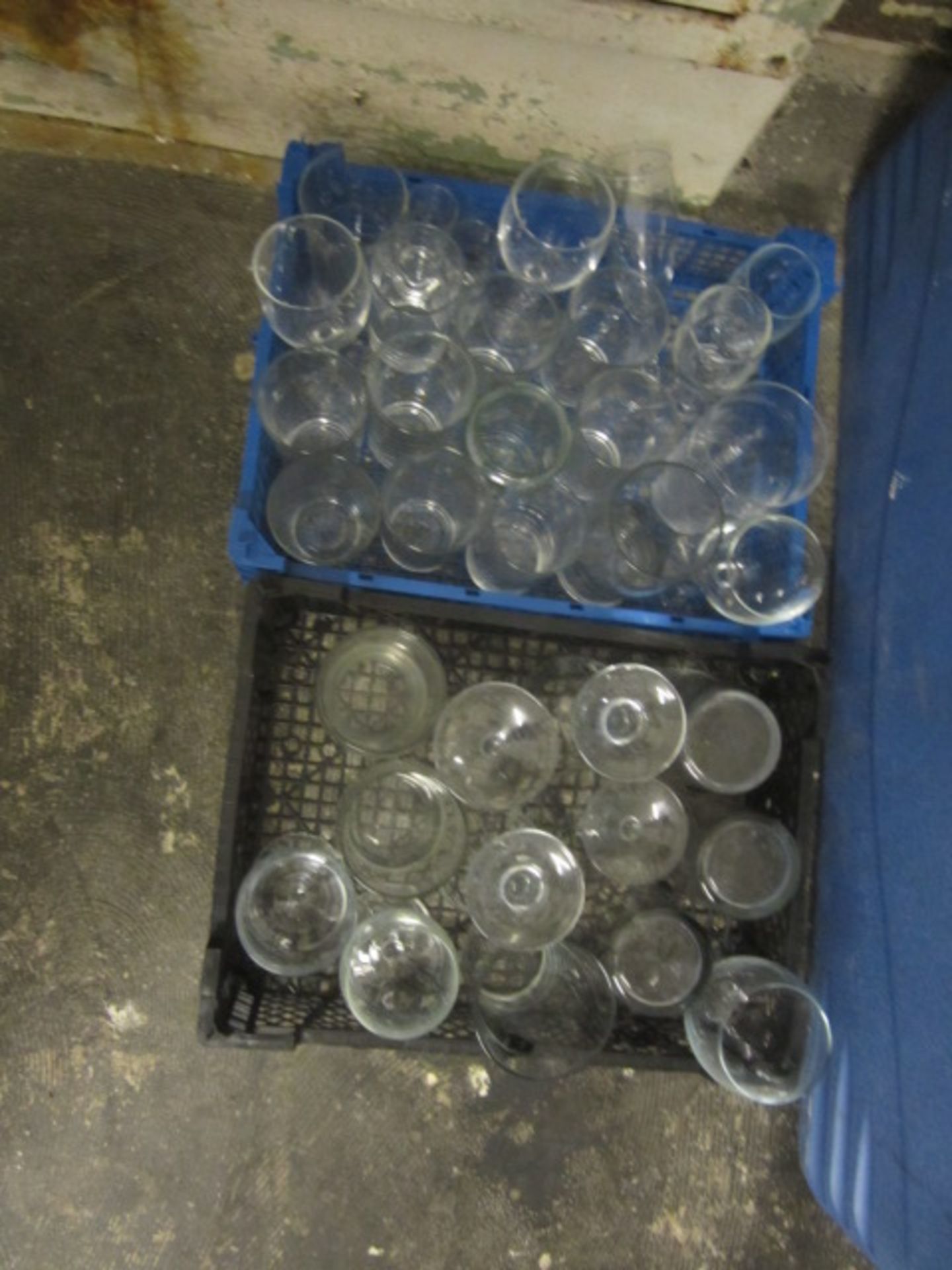 Quantity of assorted glassware - Image 8 of 8