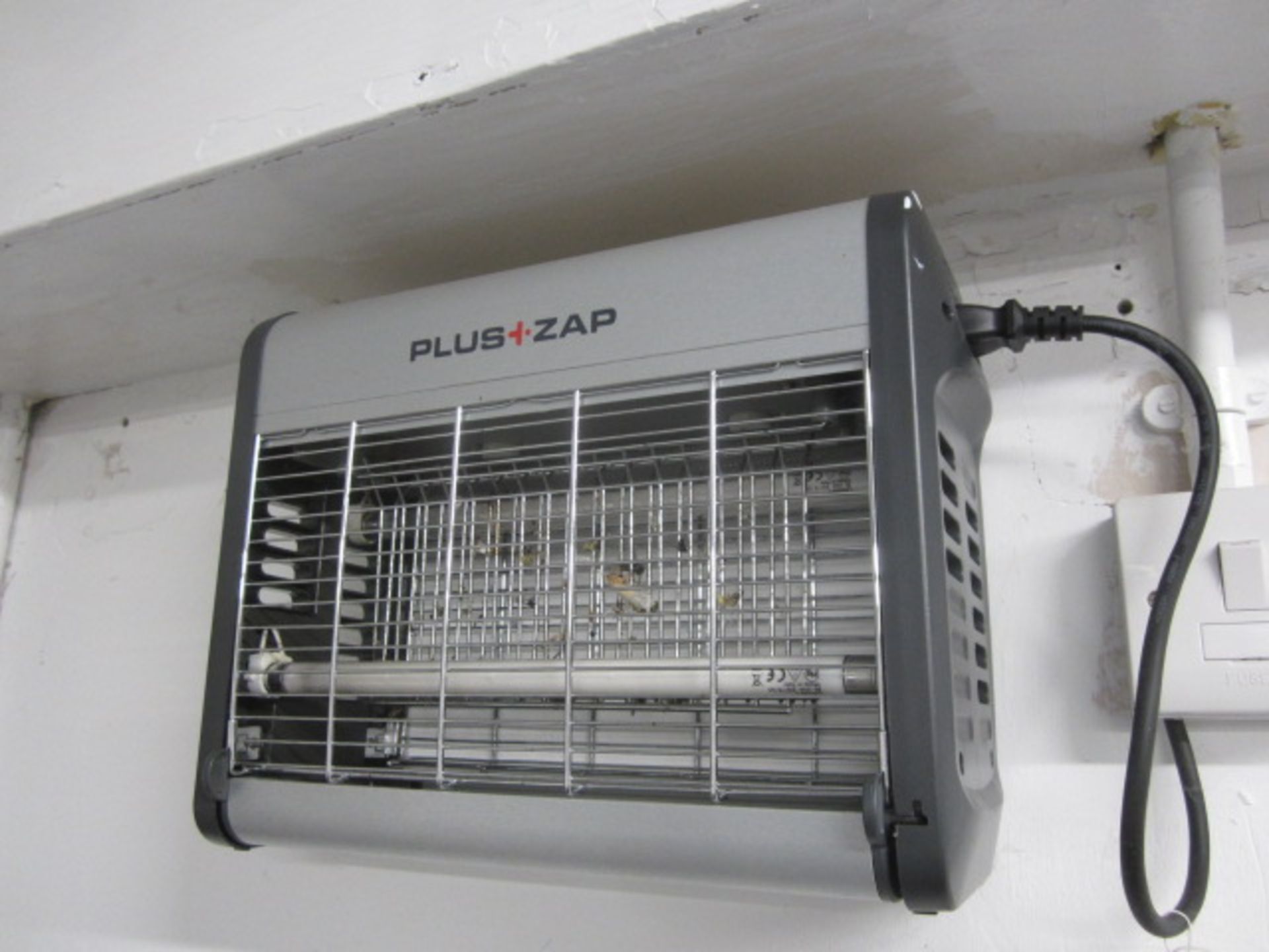 Plus Zap wall mounted insectocuter