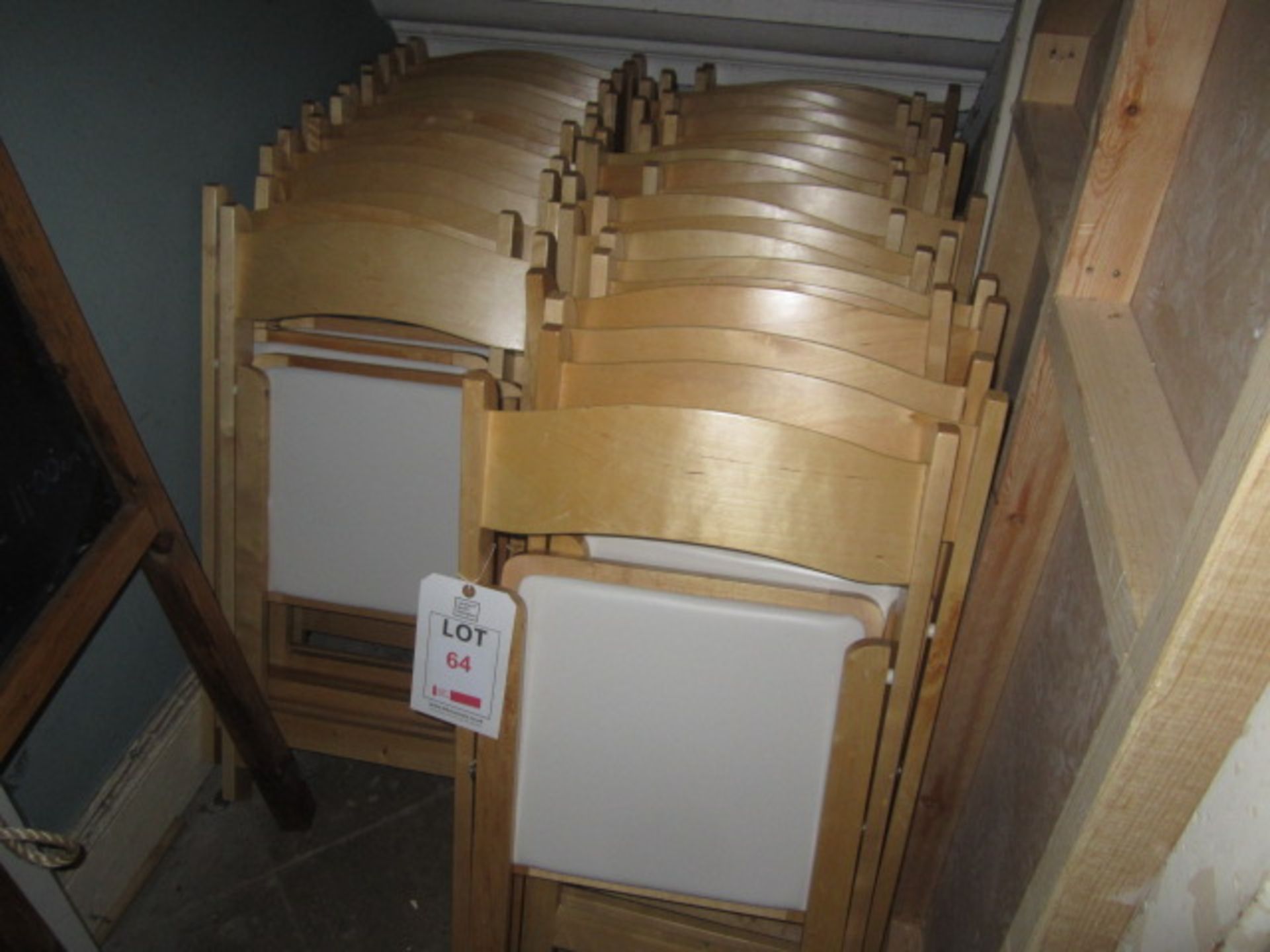 34 x folding lightwood dining chairs with leatherette seat cushions - Image 2 of 2