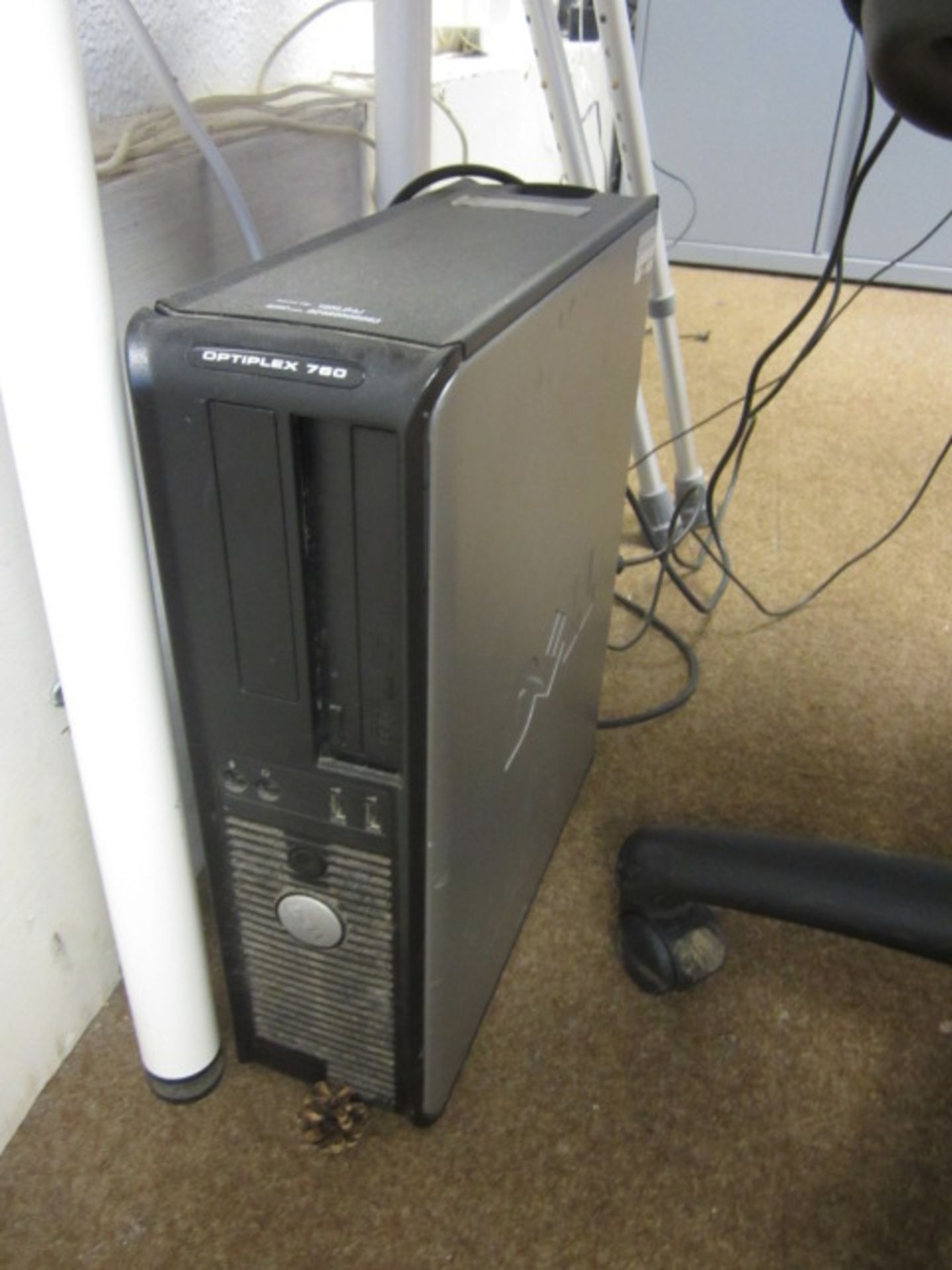 Dell Optiplex 760 computer system, Dell TFT, keyboard, mouse - Image 2 of 2