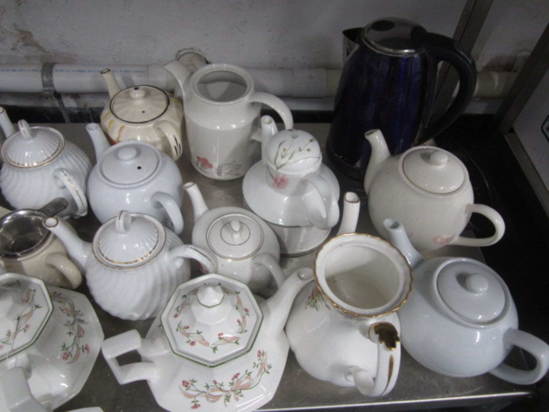 Quantity of assorted tea pots - Image 3 of 3