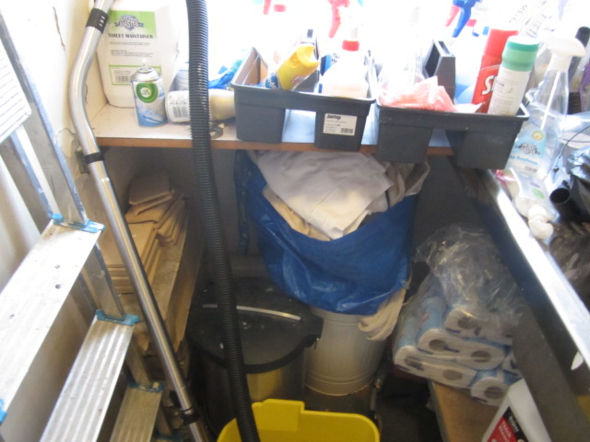 Assorted cleaning equipment to include 2 x numatic vacuum cleaners, bucket, mop, ladder, waste bin - Image 3 of 3