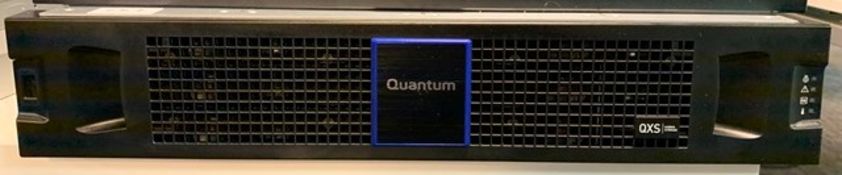 Quantum QXS hybrid storage unit model 8-01528-01 s/n qtmchou-173329184f c/w 12 x Seagate 6Tb SAS