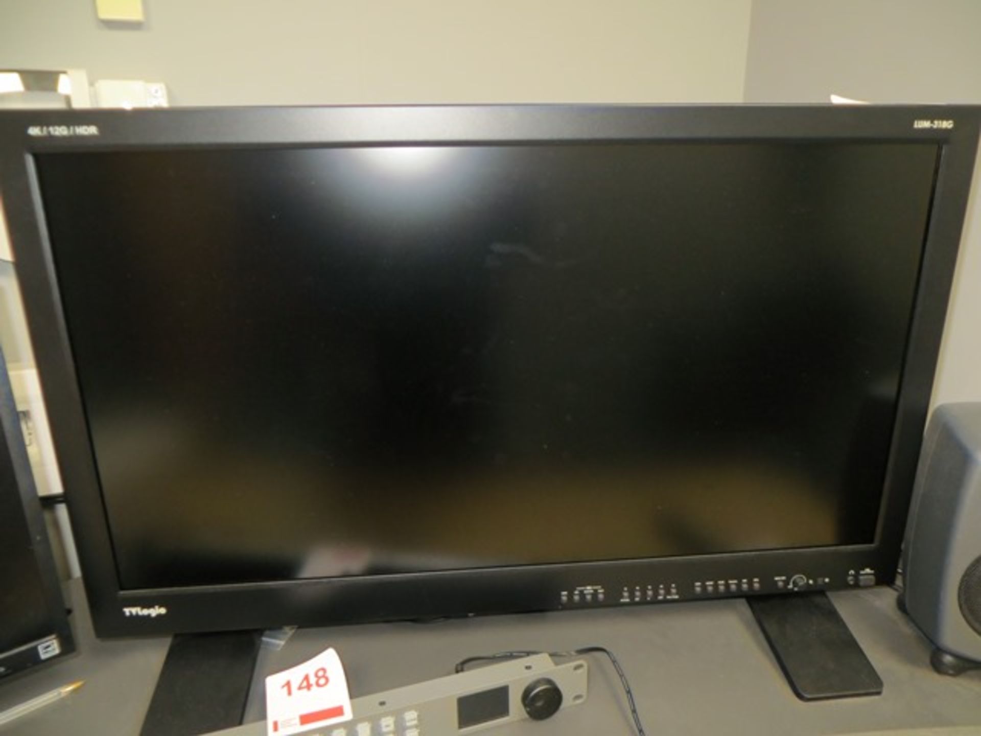 TV Logic LVM-245W multi format 24" colour monitor