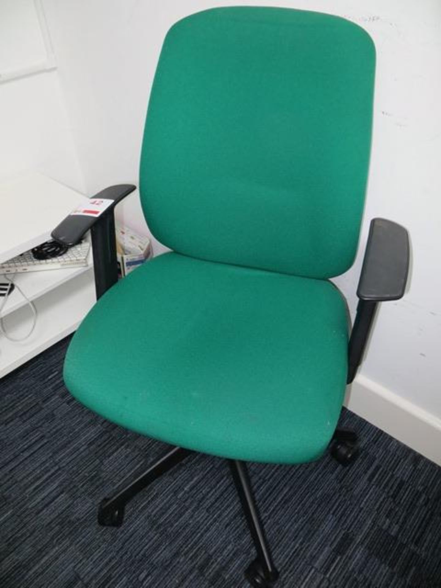 Swivel elbow chair green cloth