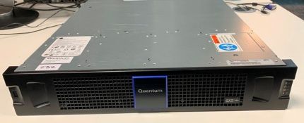 Quantum QXS hybrid storage unit model 8-01580-02 s/n qtmchou-18023b3232 c/w 12 x Seagate 6Tb SAS