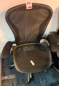 Herman Miller Aeron swivel & tilt office elbow chair Black mesh