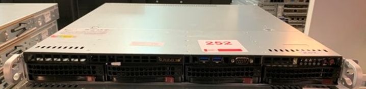 Supermicro model 813M-3 pro xeon rack server 16Gb RAM 224Gb HD