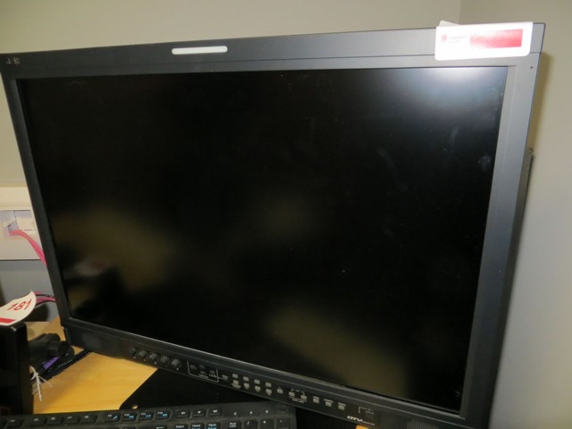 JVC DT-V24L3D multi format LCD monitor