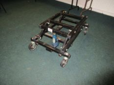 Draper hydraulic lifting trolley. This item has no record of Thorough Examination. The purchaser