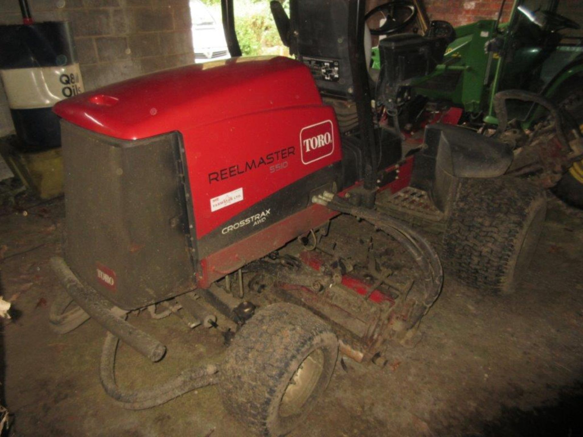 Toro Reelmaster 5510 Crosstrax AWD 3-head cylinder mower (3474 hours) - Image 4 of 9