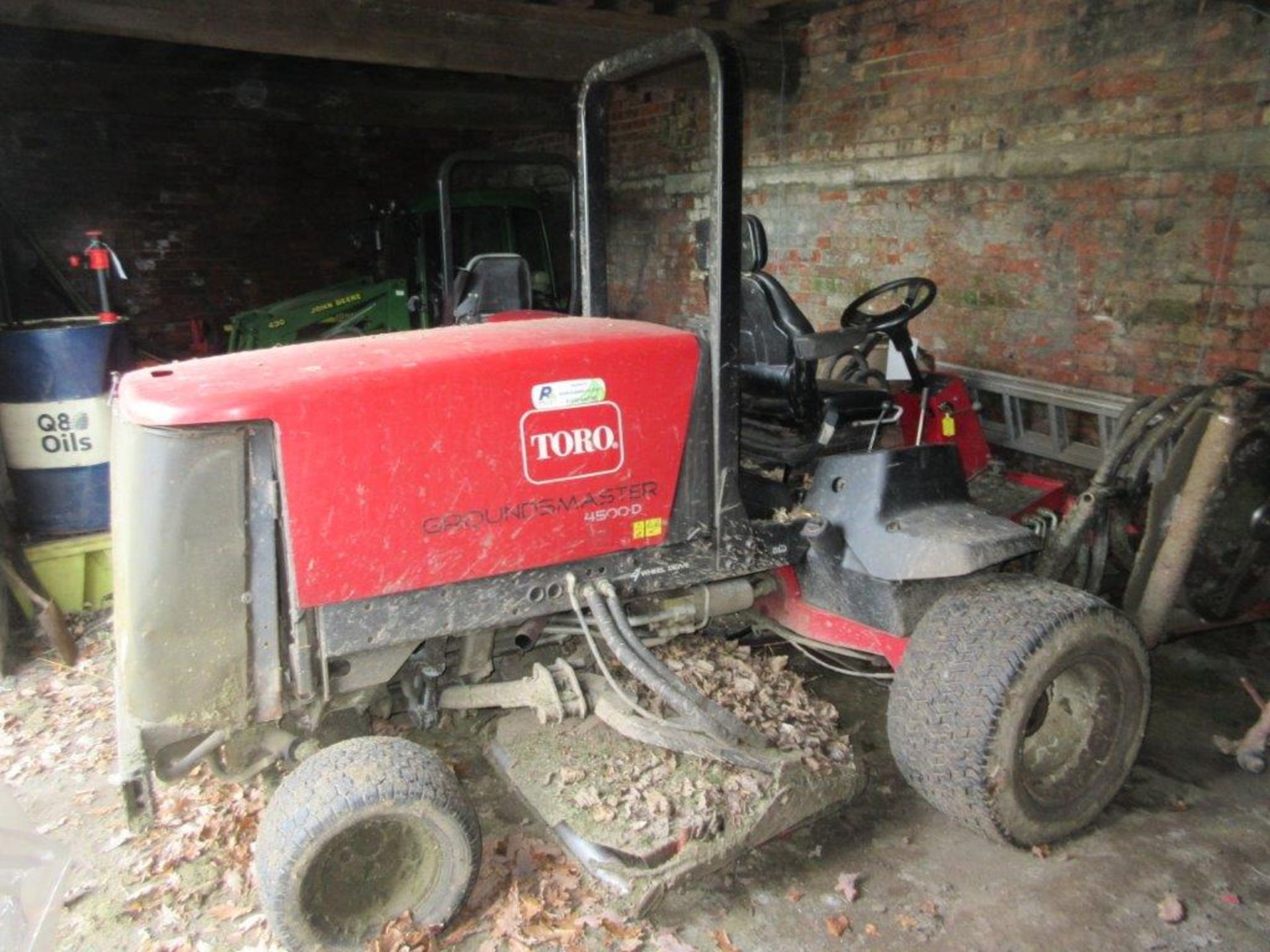 Toro Groundmaster 4500D 4WD 3-head rotary mower (3925 hours) - Image 7 of 7