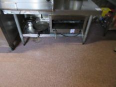 Low level stainless steel table incorporating shelf below