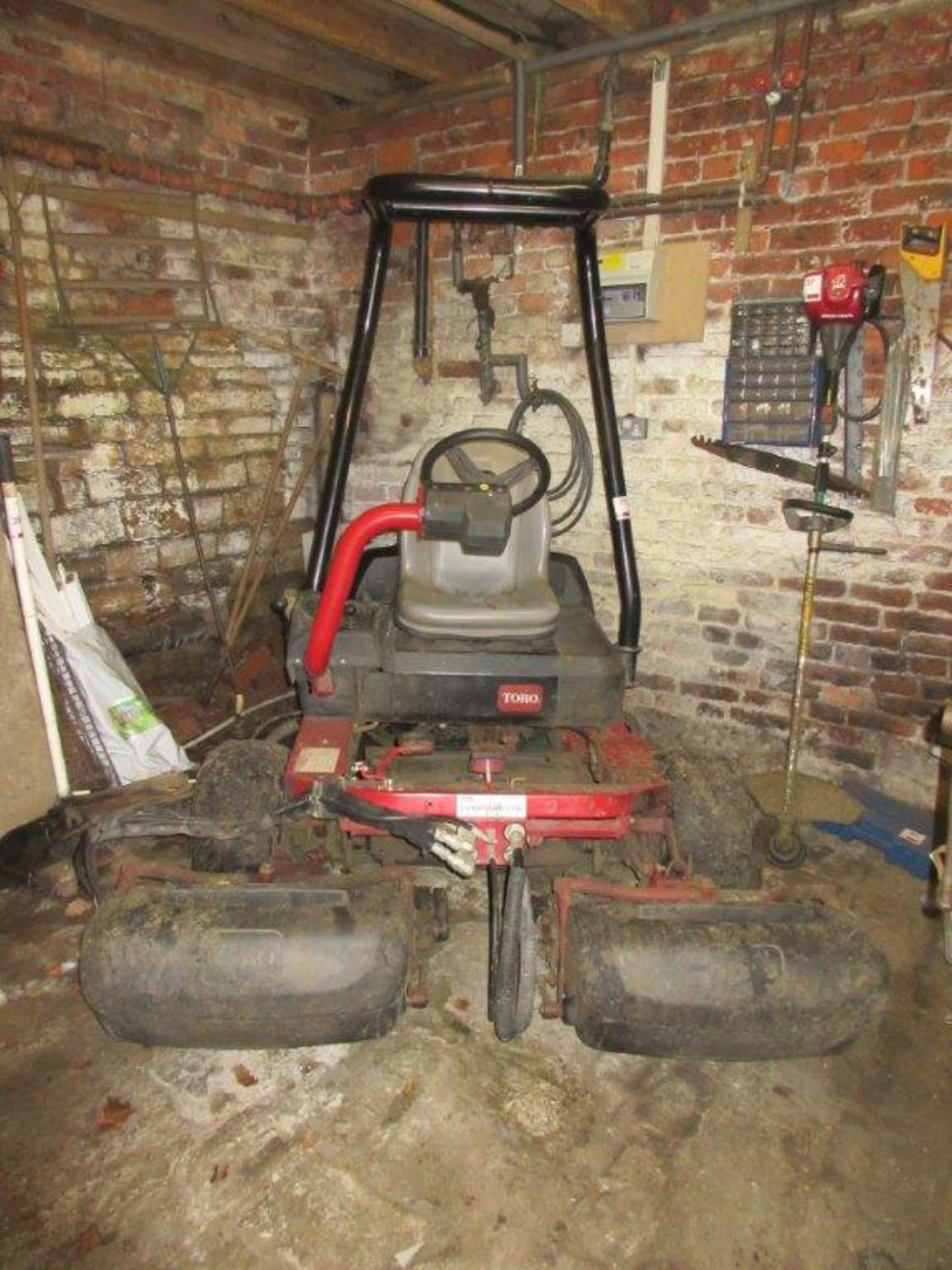 Toro 2-head greens cylinder mower