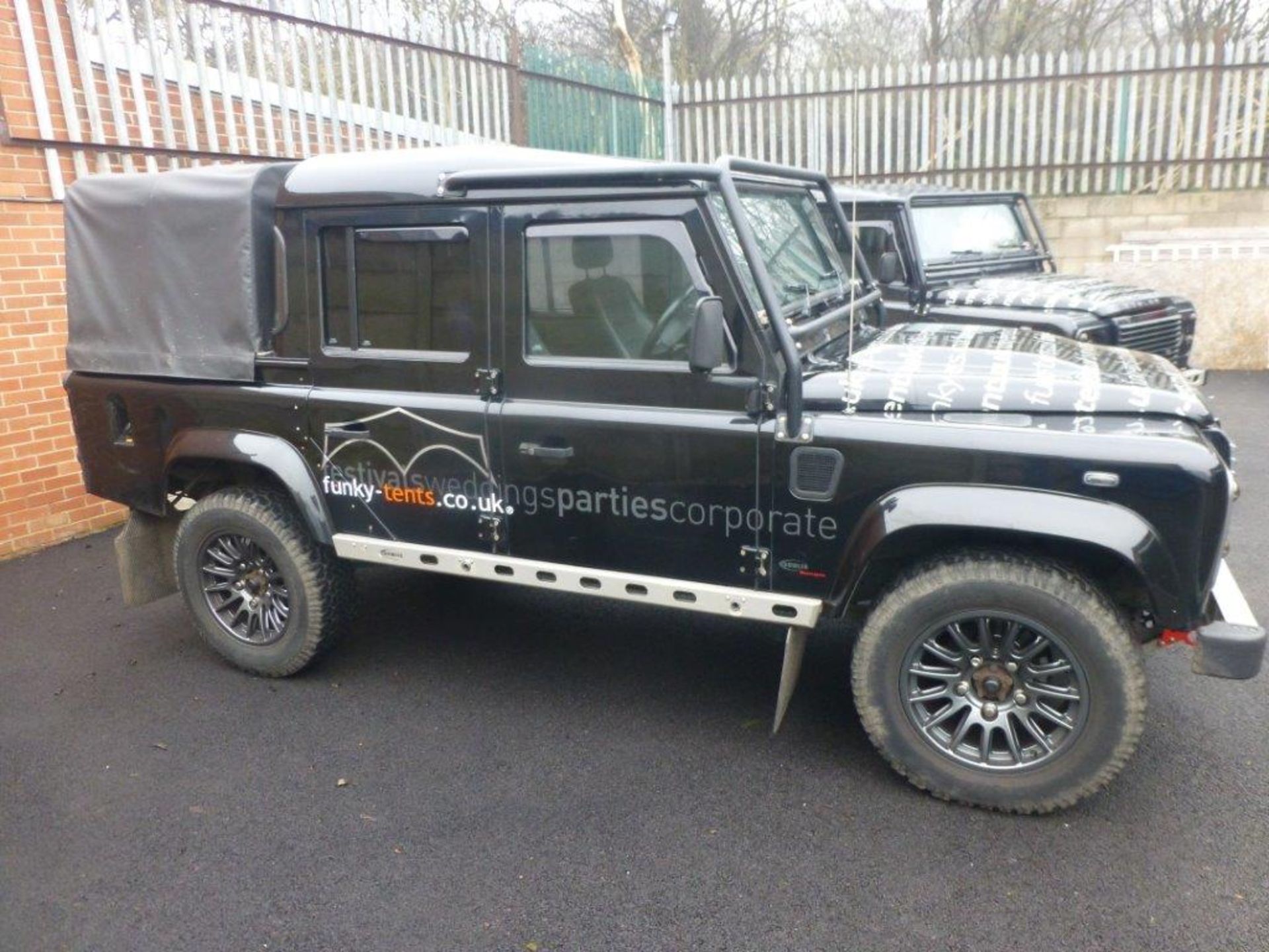 Land Rover Defender 110 XS Bowler double cab pickup TDCi (2.2). Reg no. FN15 LBK. Reg. date 23/03/ - Image 3 of 12