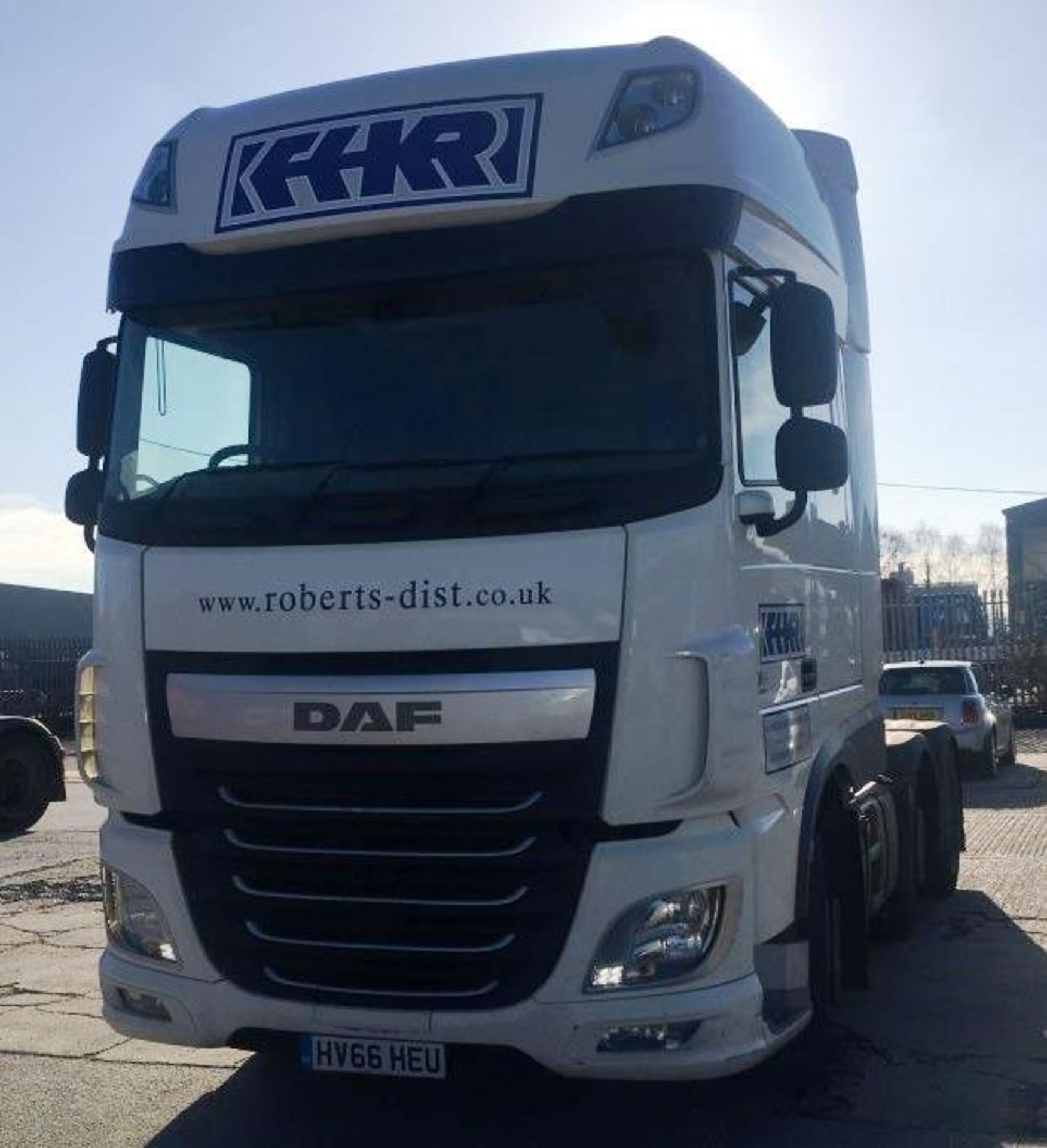 DAF FTG510XF super space, automatic, 6x2 mid lift twin steer, Euro 6 tractor unit, Registration - Image 4 of 34