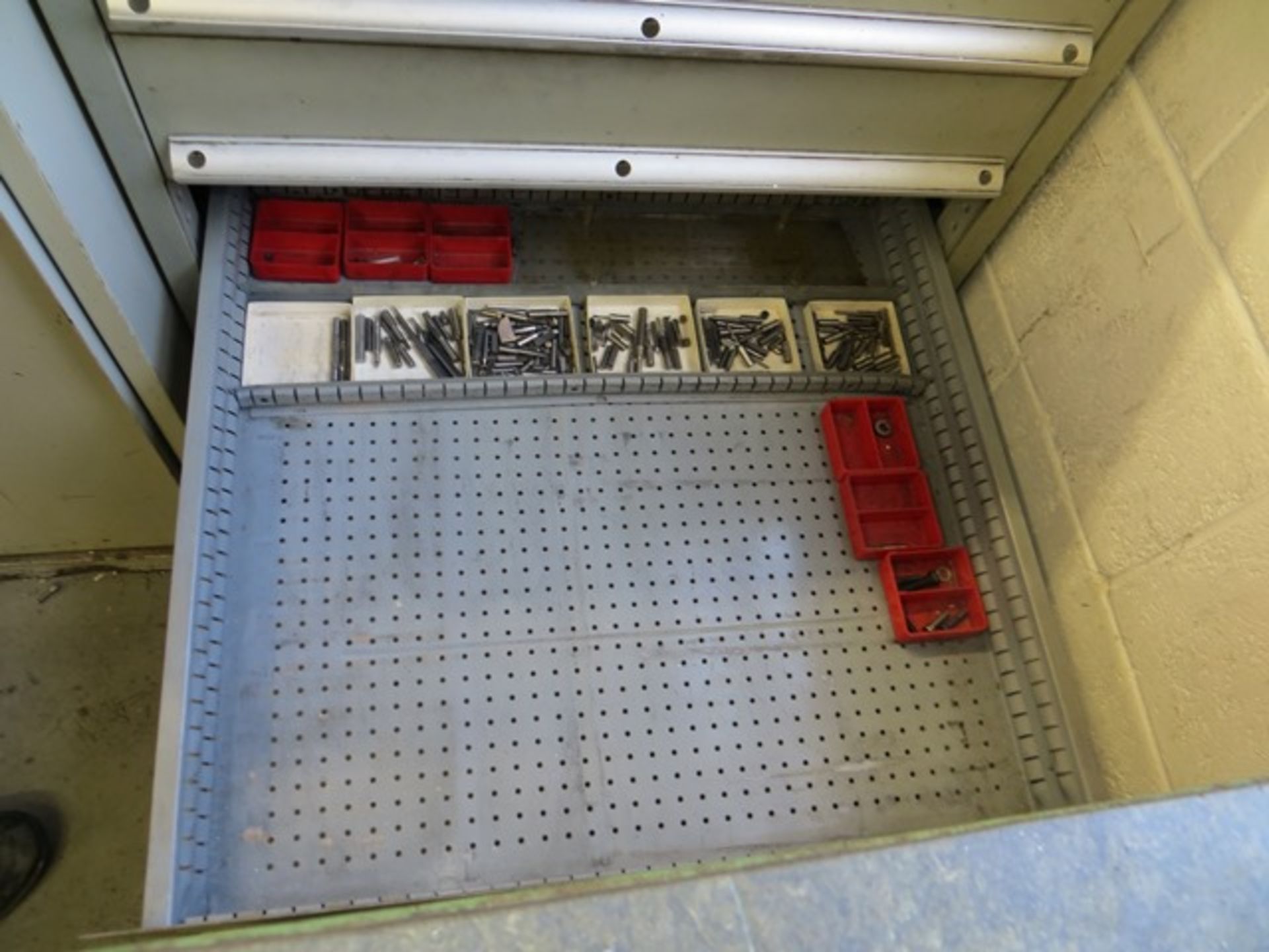 Six drawer tool chest c/w large quantity of tooling, cutters, & clamping accessories as lotted - Image 5 of 6