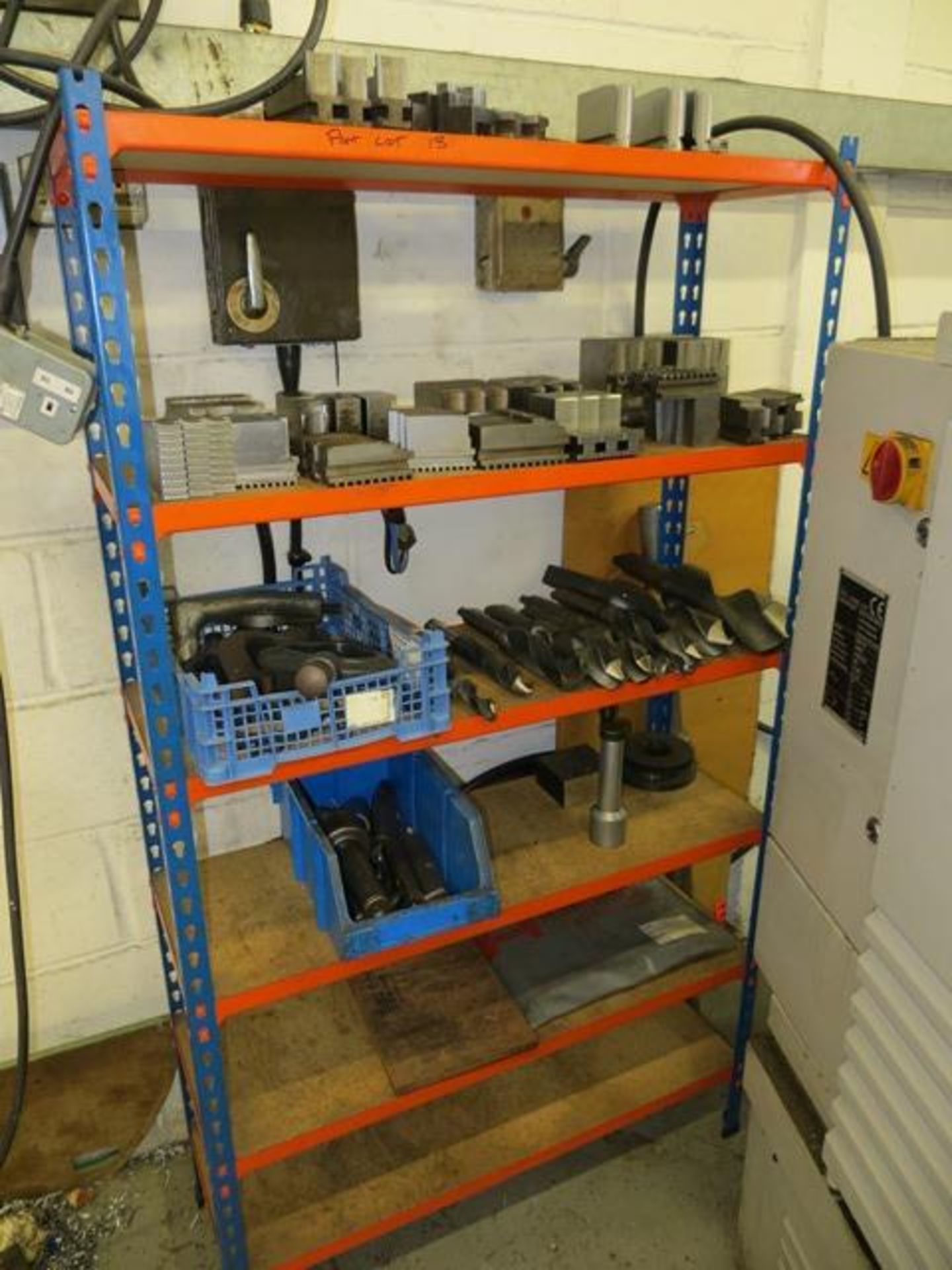 Harrison M460 GH gap bed centre lathe Year: 1995 Serial no. 4M0012 c/w two shelving units - Image 9 of 10