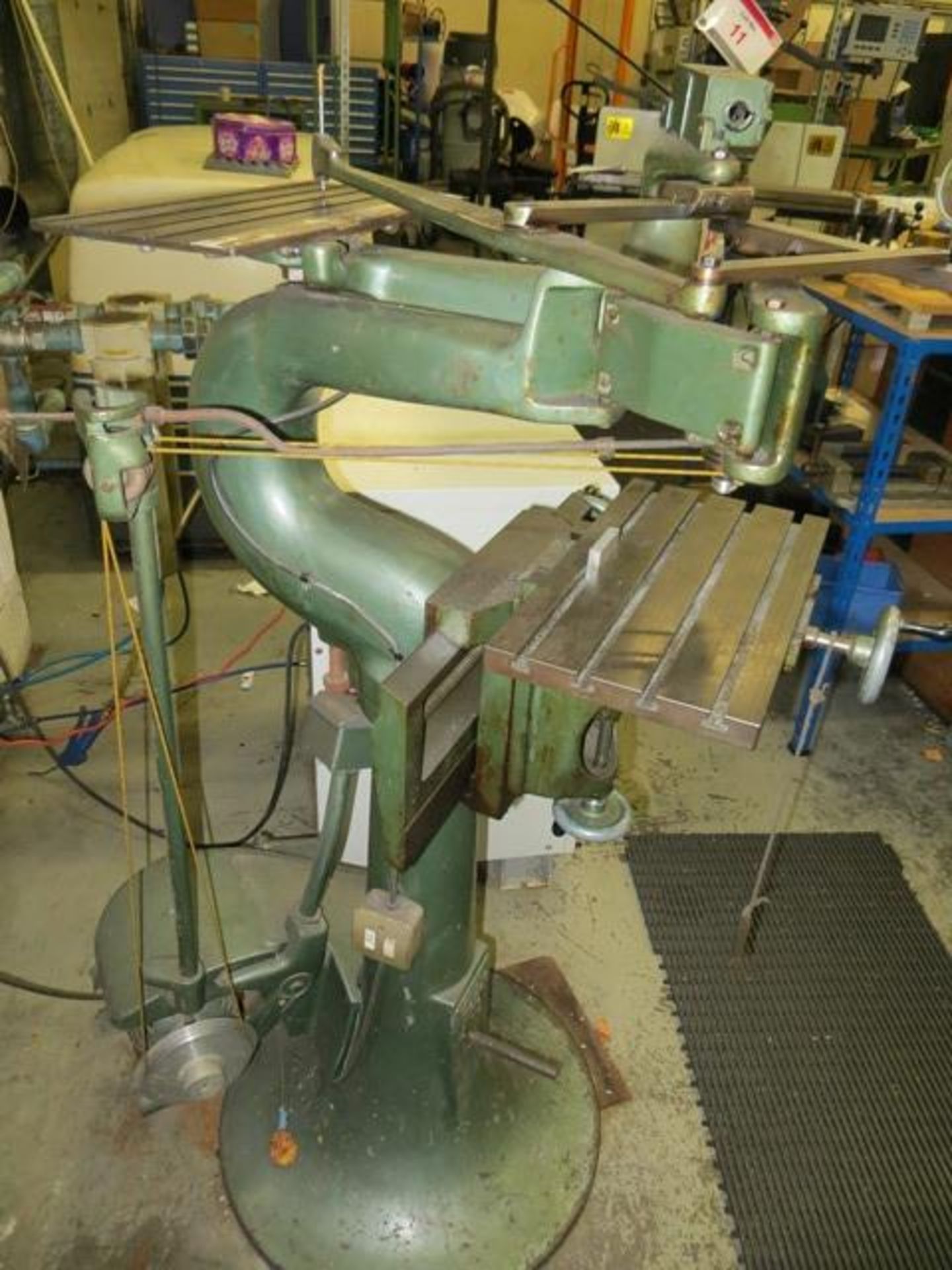 Taylor Hobson pedestal pantograph/engraver 240v - Image 3 of 4