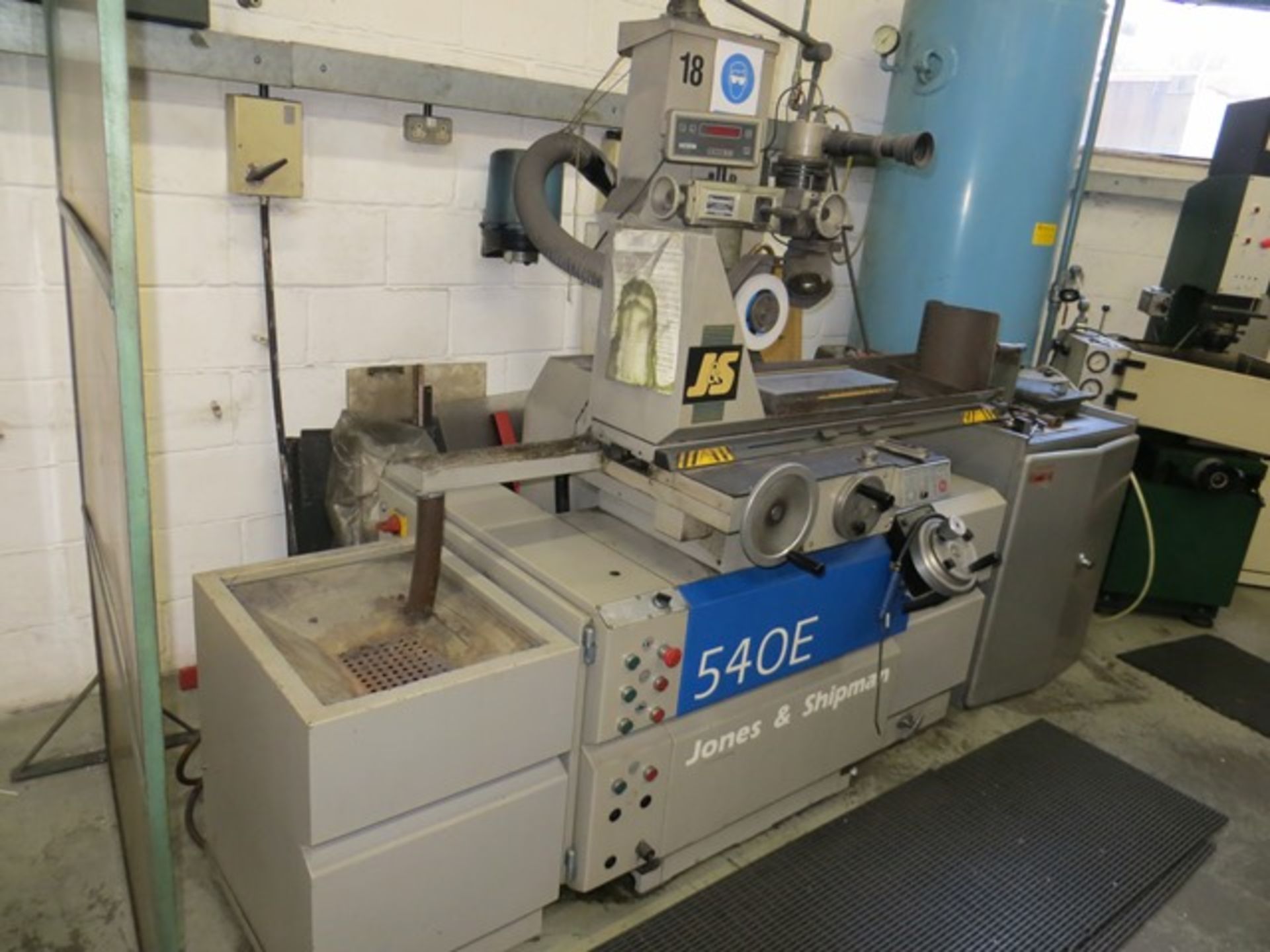 Jones & Shipman 540E surface grinder with Bedatec filter system Year: 1997 Serial no. M20135 c/w