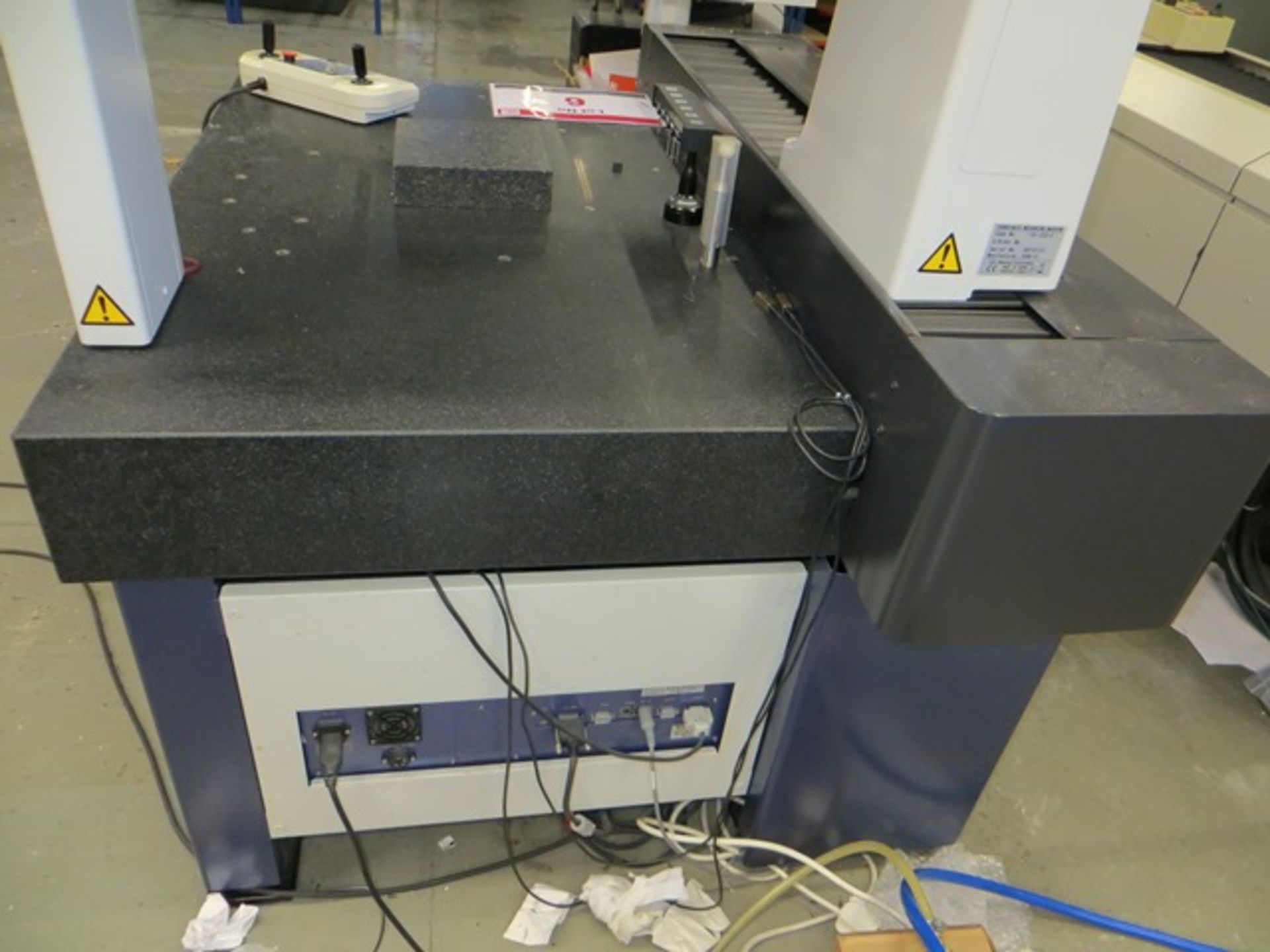 Mitutoyo Crysta Apex 754 co-ordinate measuring machine Serial no. 35130812. *A work Method - Image 6 of 7