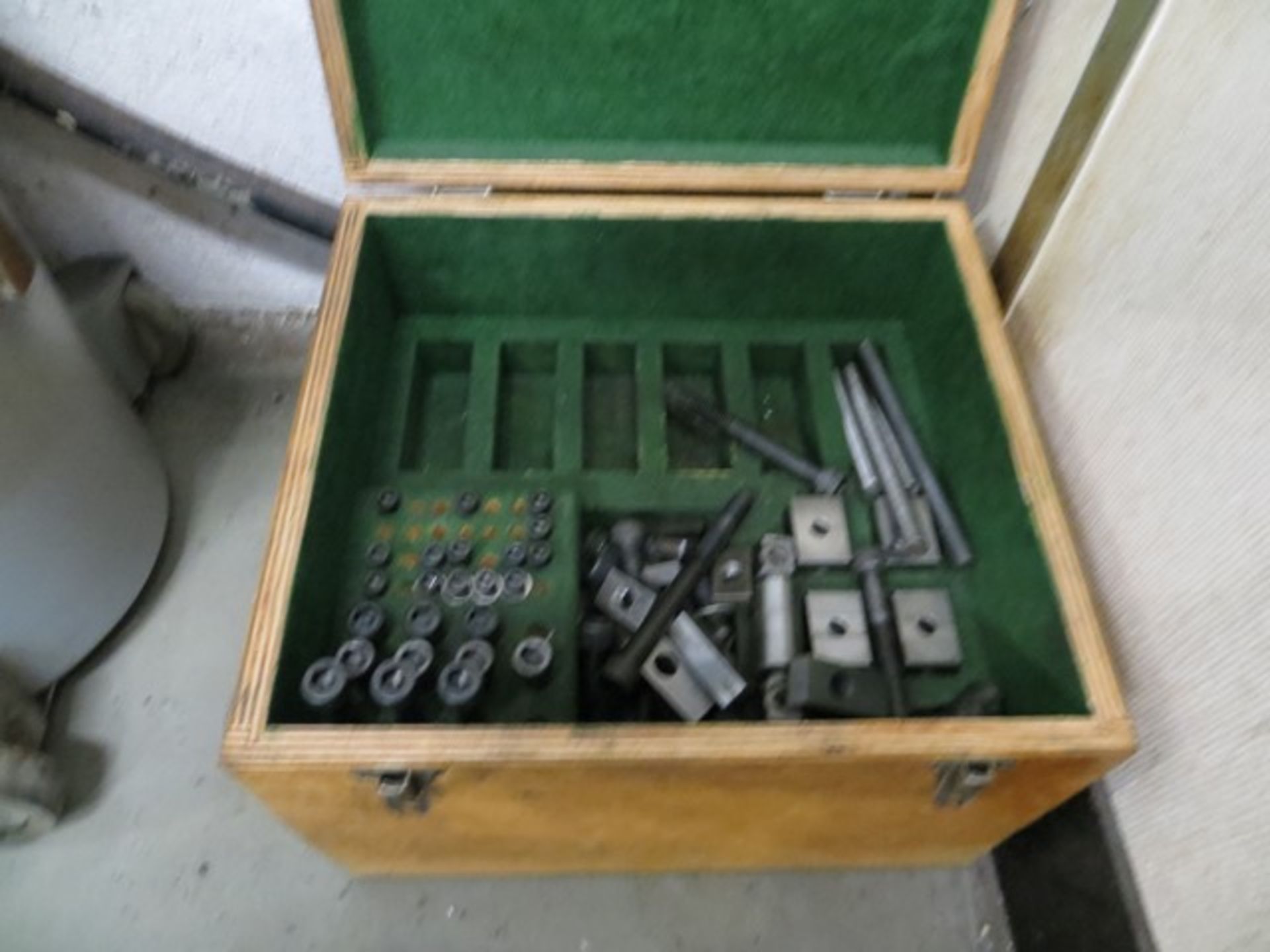 Catmur Bridgeport 2C jig grinder Serial no. 319 c/w Bridgeport tool chest & assorted tooling as - Image 7 of 7