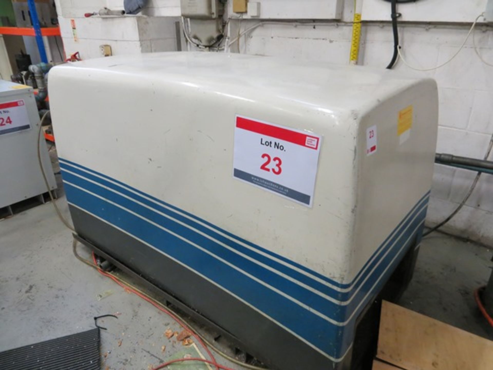 Fluidair RotoPak 60 air compressor 3 phase 51,076 hours (1998). *A work Method Statement and Risk