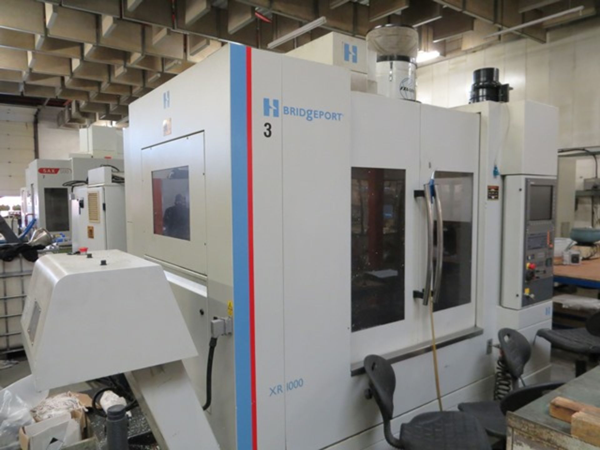 Hardinge Bridgeport XR 1000 CNC vertical machining centre with Heidenhain control, residue discharge