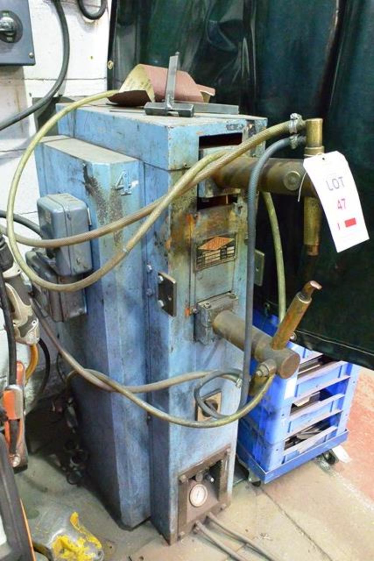 Meritus 30kva spot welder, model 5002580, serial no: 28823, 250mm throat (please note: A work Method