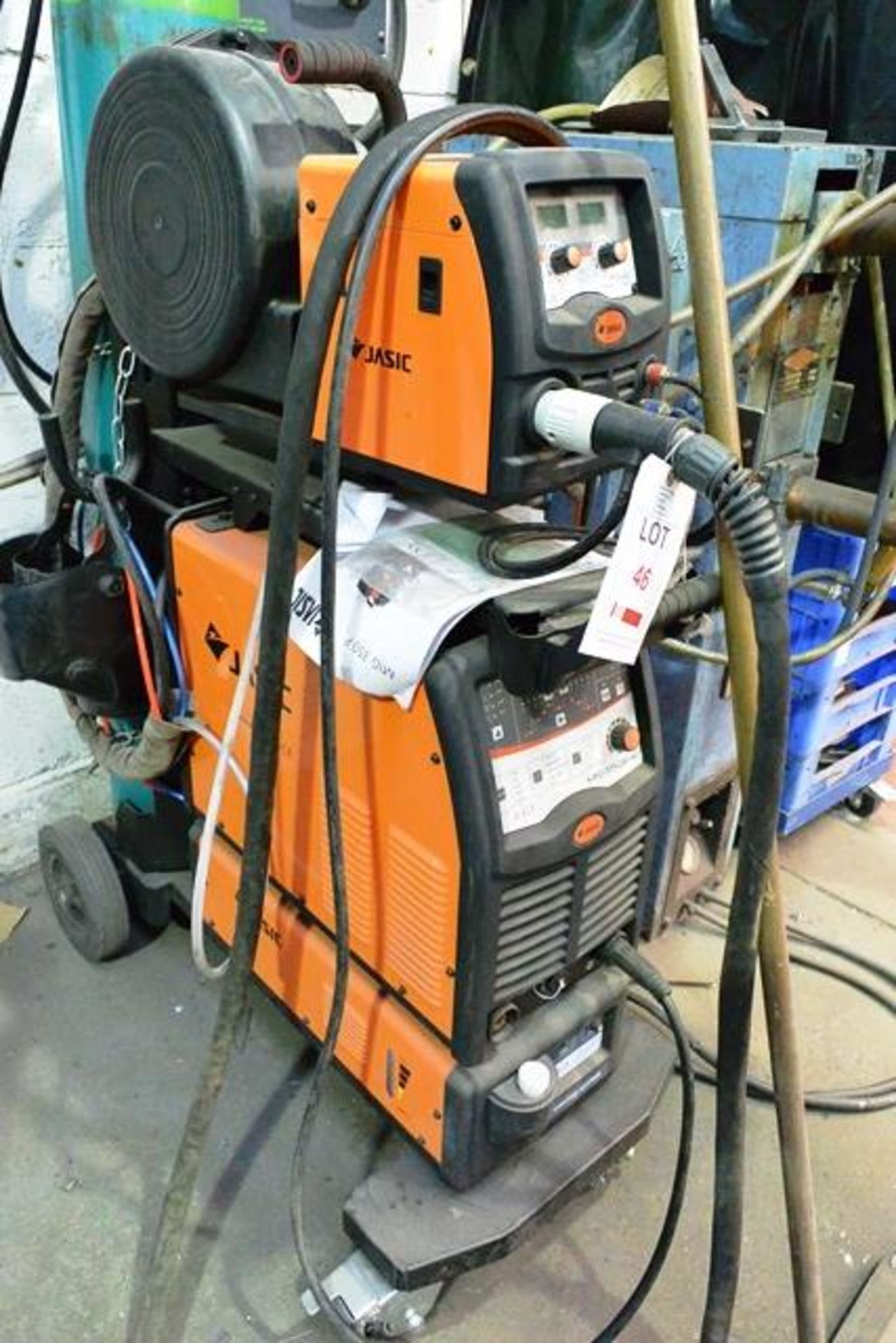 Jasic Mig 350P mig welder, with PO40 inching feed system and water cooling