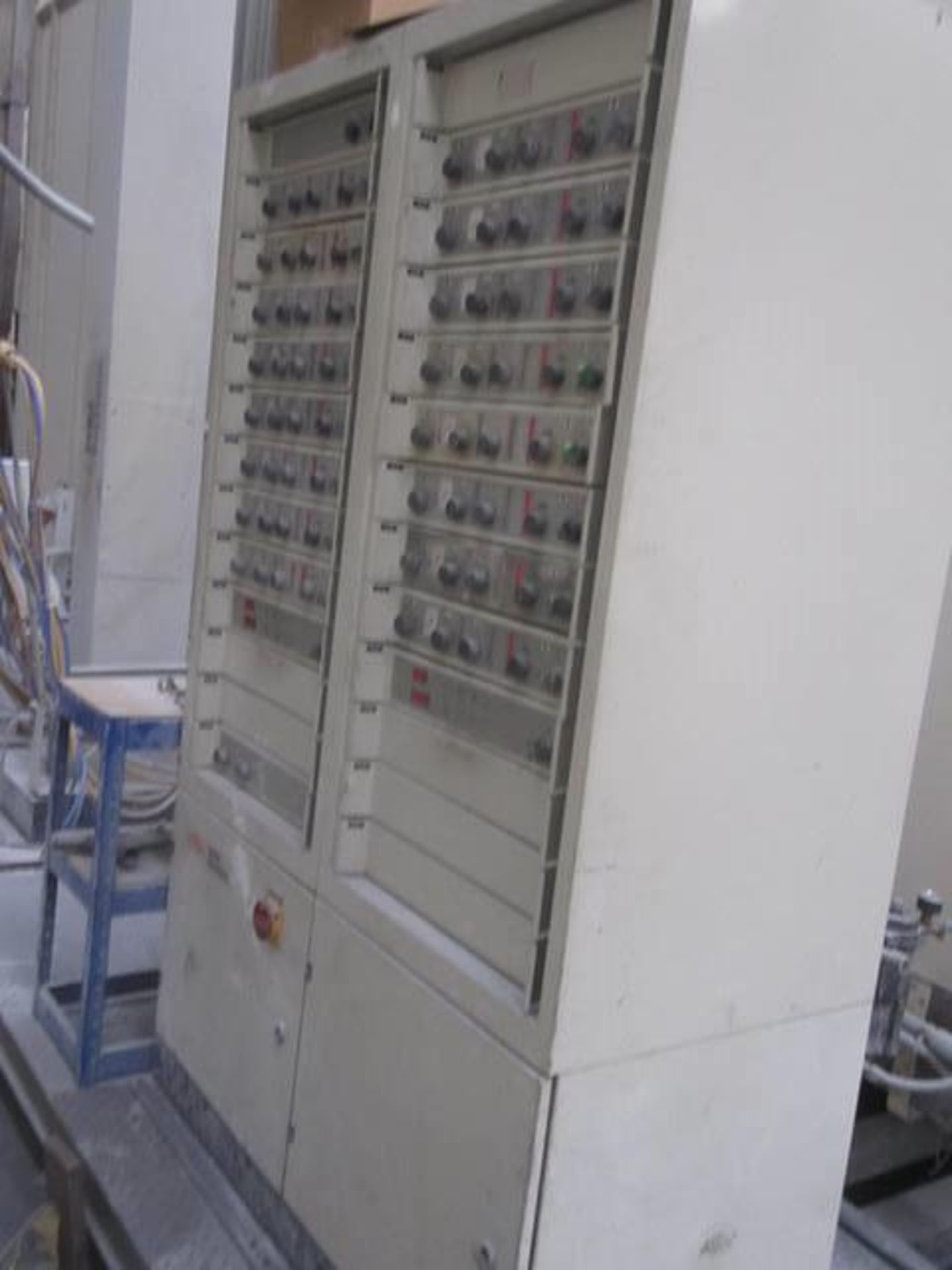 Gema Volstatic powder paint spray system including 2 x control cabinets, 2 x vertical reciprocating - Image 7 of 9