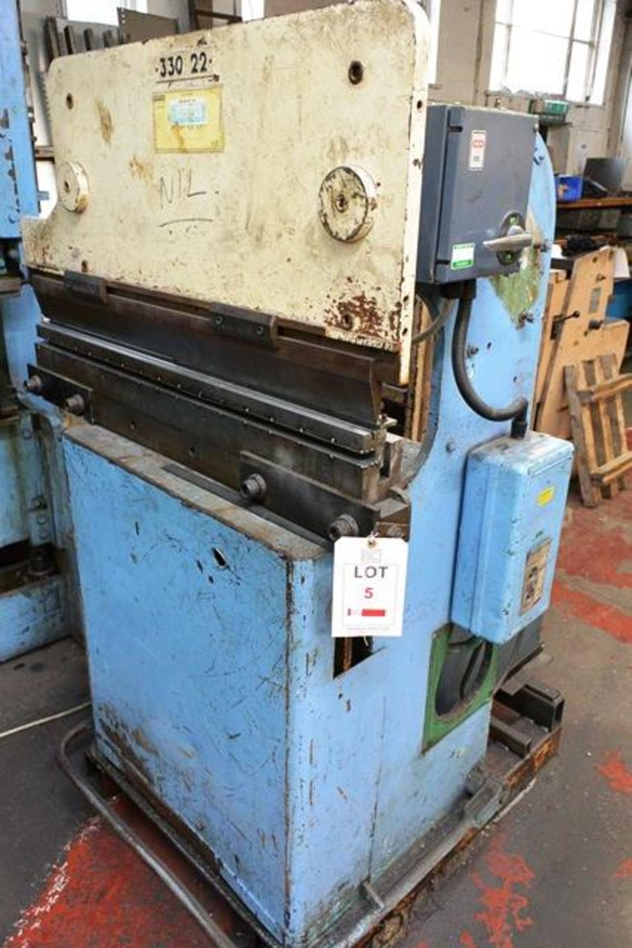 Promecam 1100mm hydraulic downstroking press brake, type RGO, serial no:1289 (please note: A work