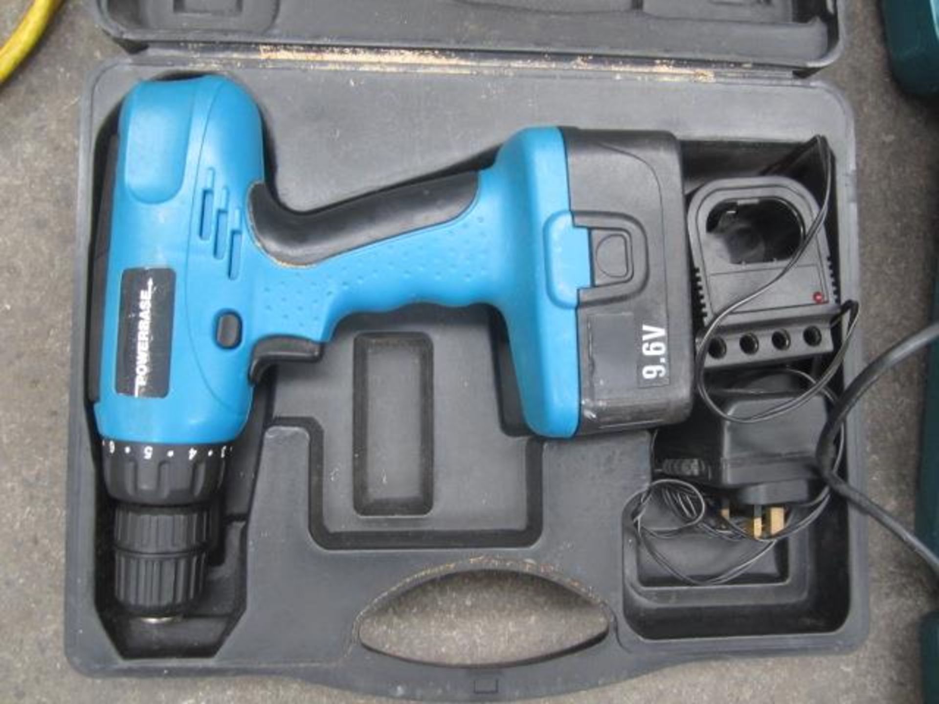 Powerback 9.6v cordless drill, charger, carry case