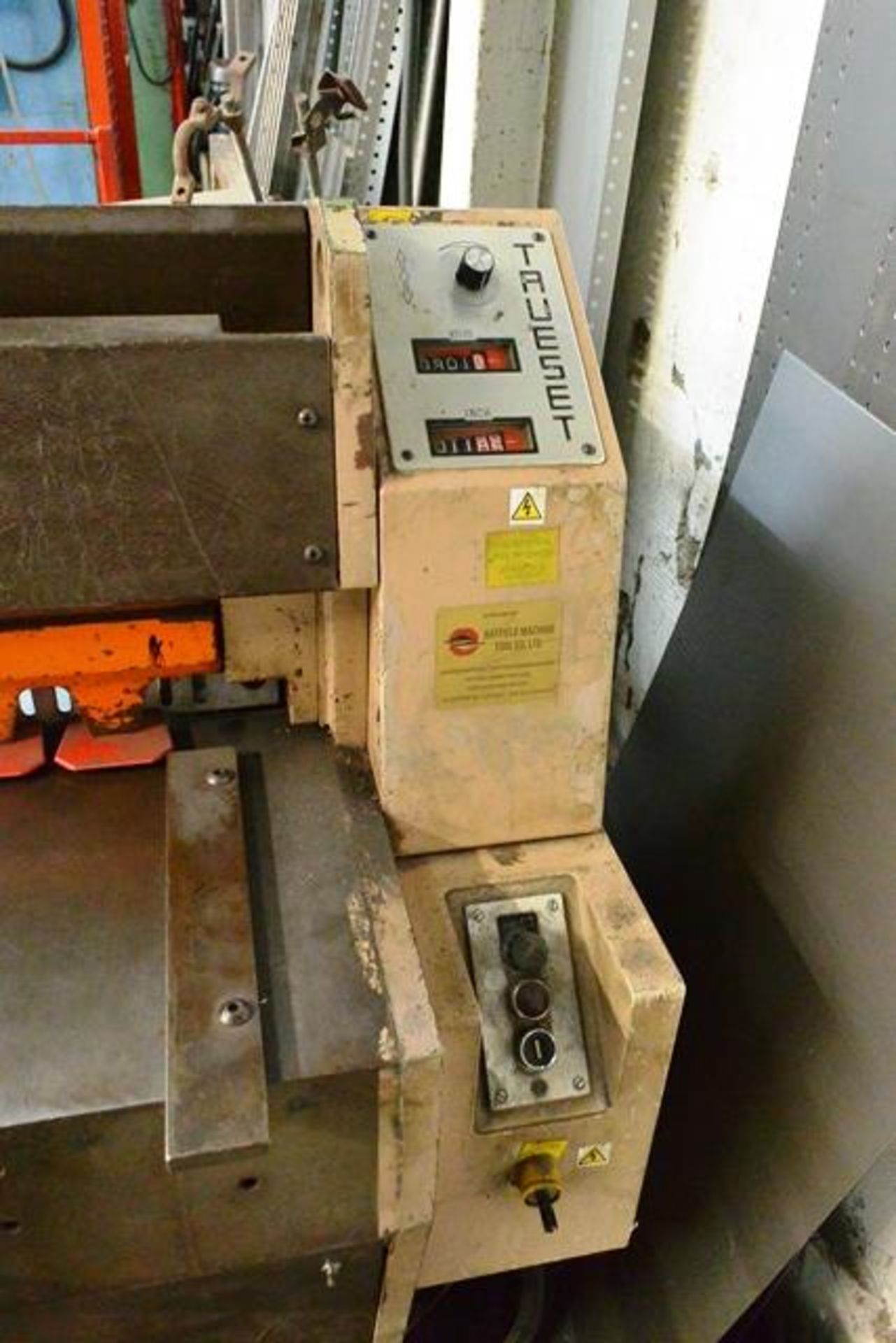 Edwards 1250 x 3.5mm powered guillotine, model 3.5/1250, serial no: 823850255, power back gauge - Image 3 of 6