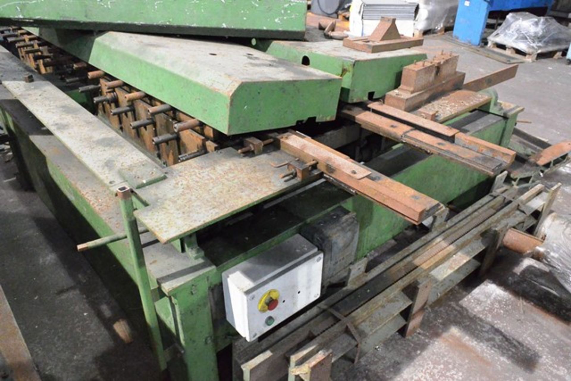 Two Atkin / Oliver adjustable horizontal through feed roll formers, model Flexi Belt, serial nos: - Bild 3 aus 5