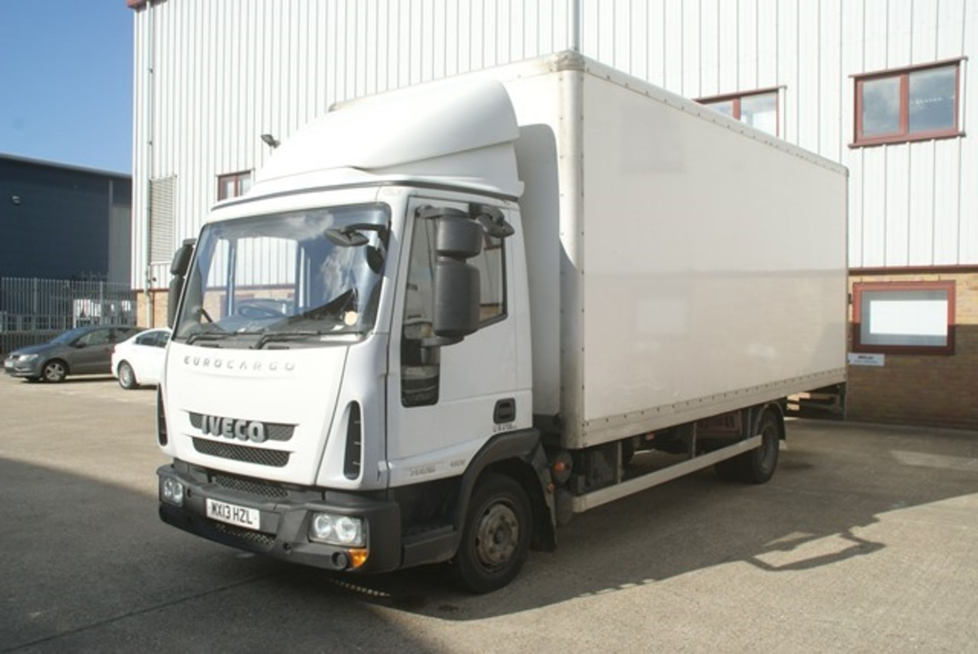 Iveco 75EV16 EEV Euro 5 2 axle 7500kg rigid body box van 3920cc, c/w tail lift DOR 11/08/2013, Reg - Image 2 of 4