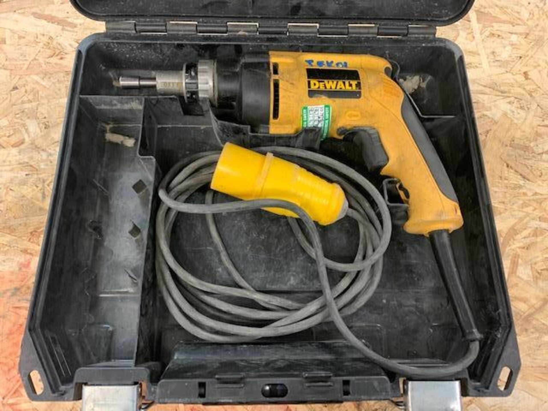 Dewalt DWZ 63 KL -XW 110v tekgun c/w case