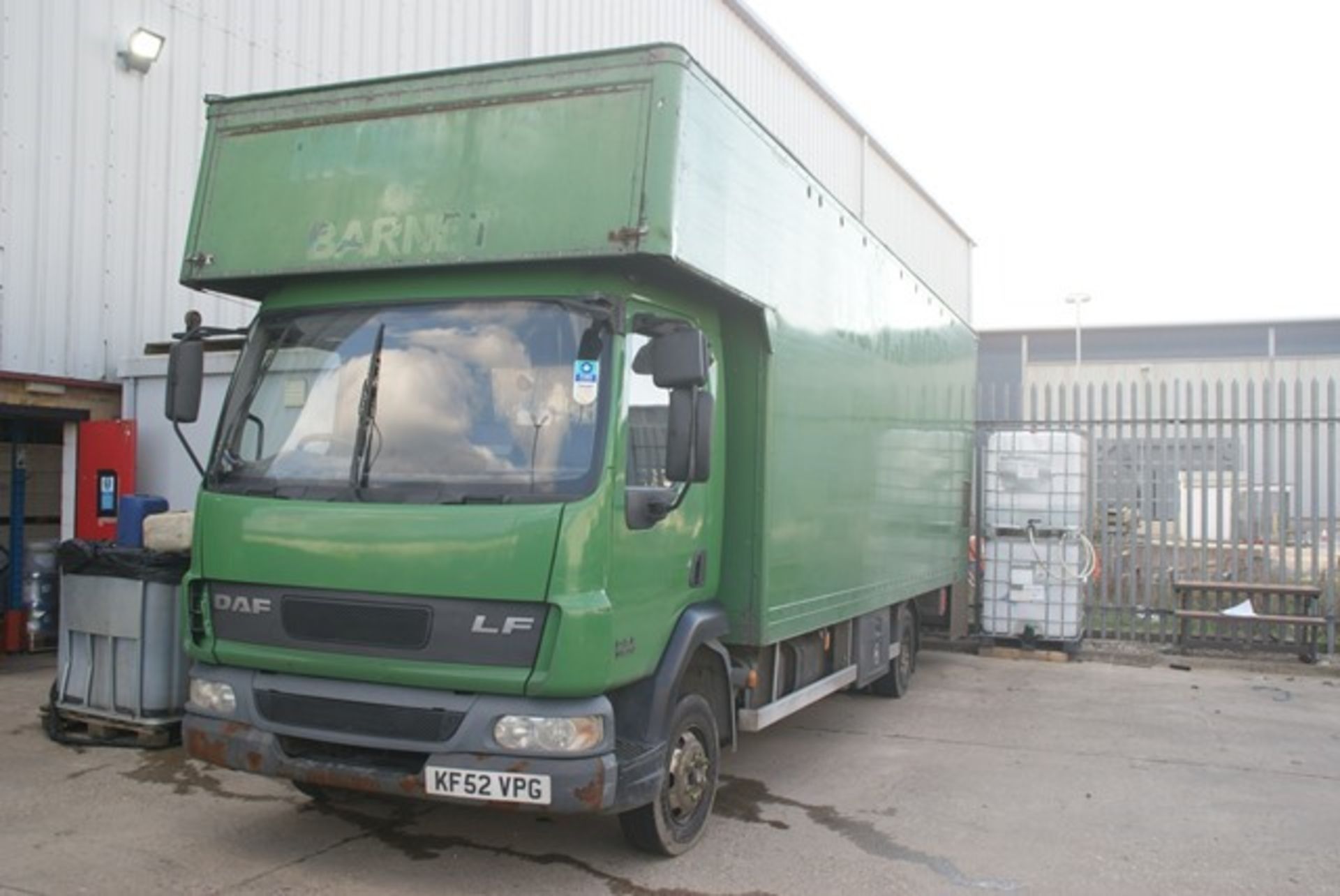 DAF FA LF45.150 2 axle rigid body luton van HGV, DOR 10/10/2002, MOT exp 31/10/20, Reg No KF52VPG,