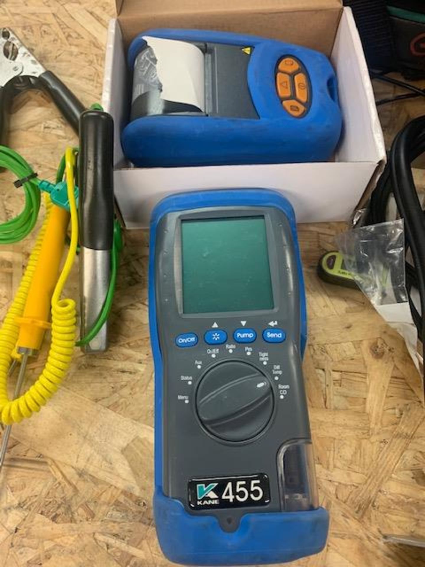 Kane 455 flue gas analyser with direct CO2 measuring kit c/w case and car charger. - Image 2 of 5