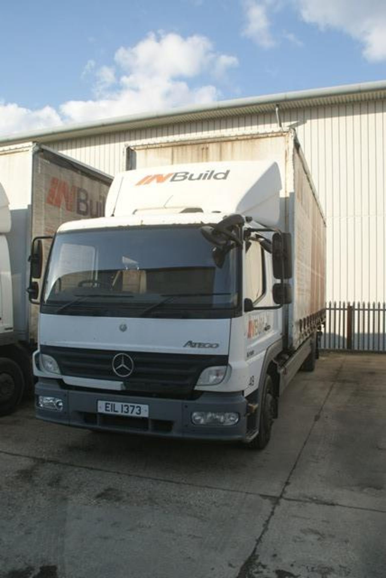 Mercedes 1218 2 axle rigid body curtain sided HGV 4250cc, DOR 27/11/2007, MOT exp 02/20, Reg No - Image 2 of 6