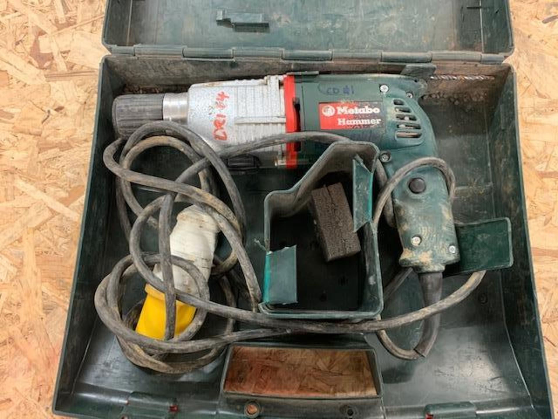 Metabo BHE 6011 SDS hammer drill 110v c/w case