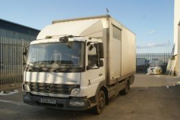 Mercedes 2 axle rigid box van HGV 4250cc, DOR 1/7/2006, MOT exp 30/6/20, Reg No KE06FPU, 618678 kms