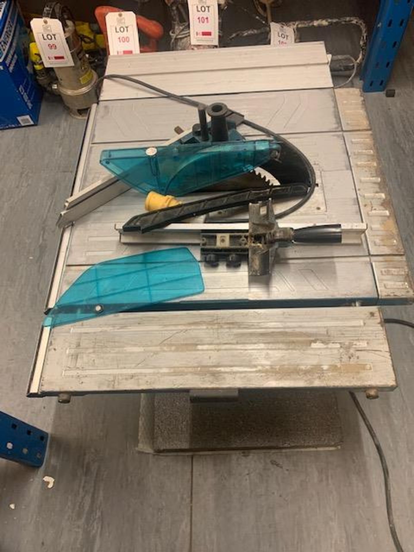 Makita MLT100 Table saw 110v - Image 3 of 3