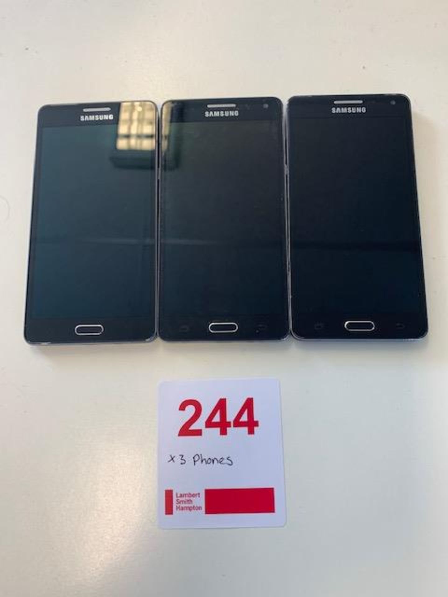 3x Samsung A5 mobile phones 16 gb storage