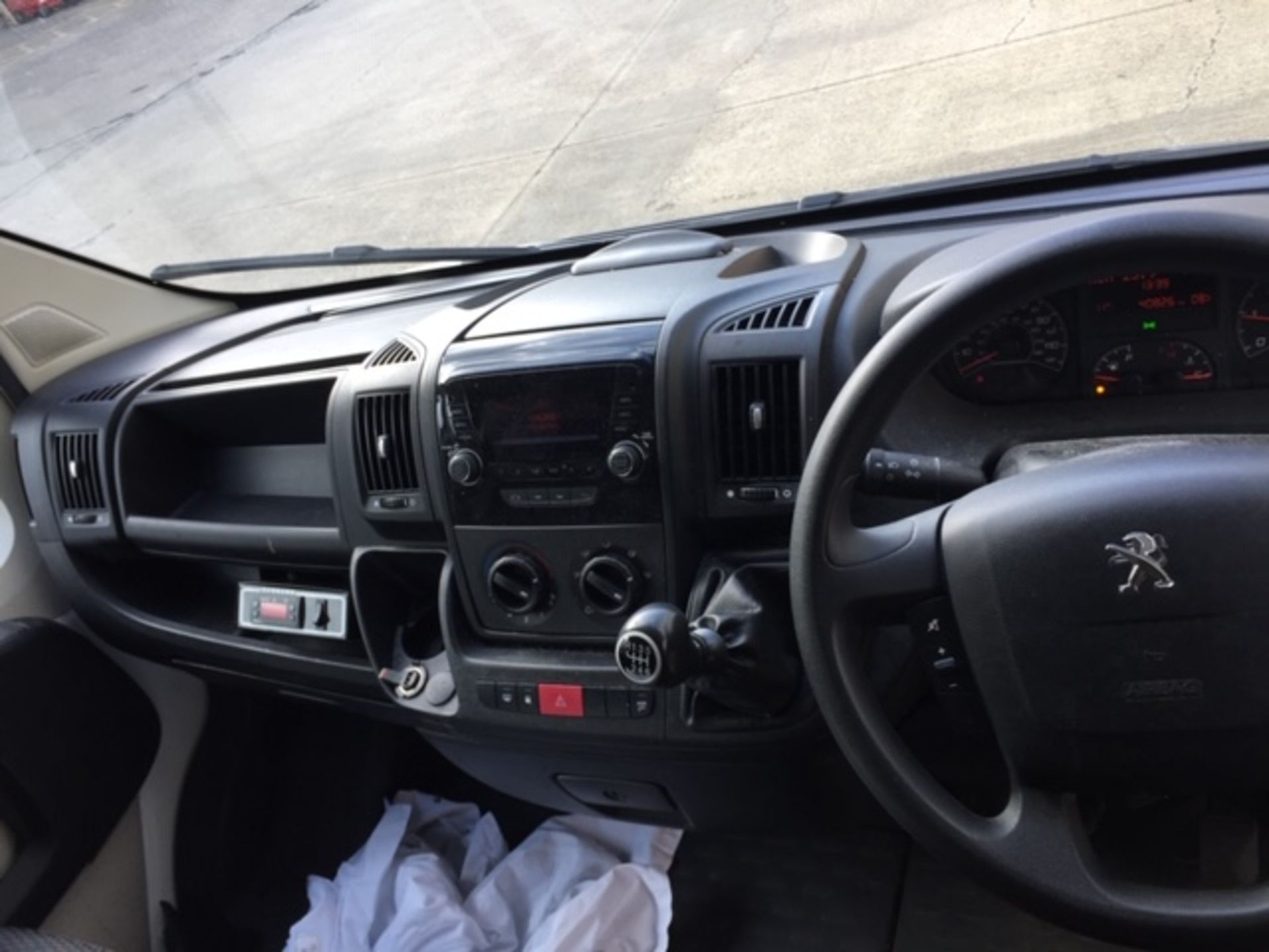 Peugeot Boxer 335 Van L2H2 Refrigerated Van Euro 6, Reg Number MW67 YAD, D.O.R 1.2.2018 - miles - Image 6 of 6