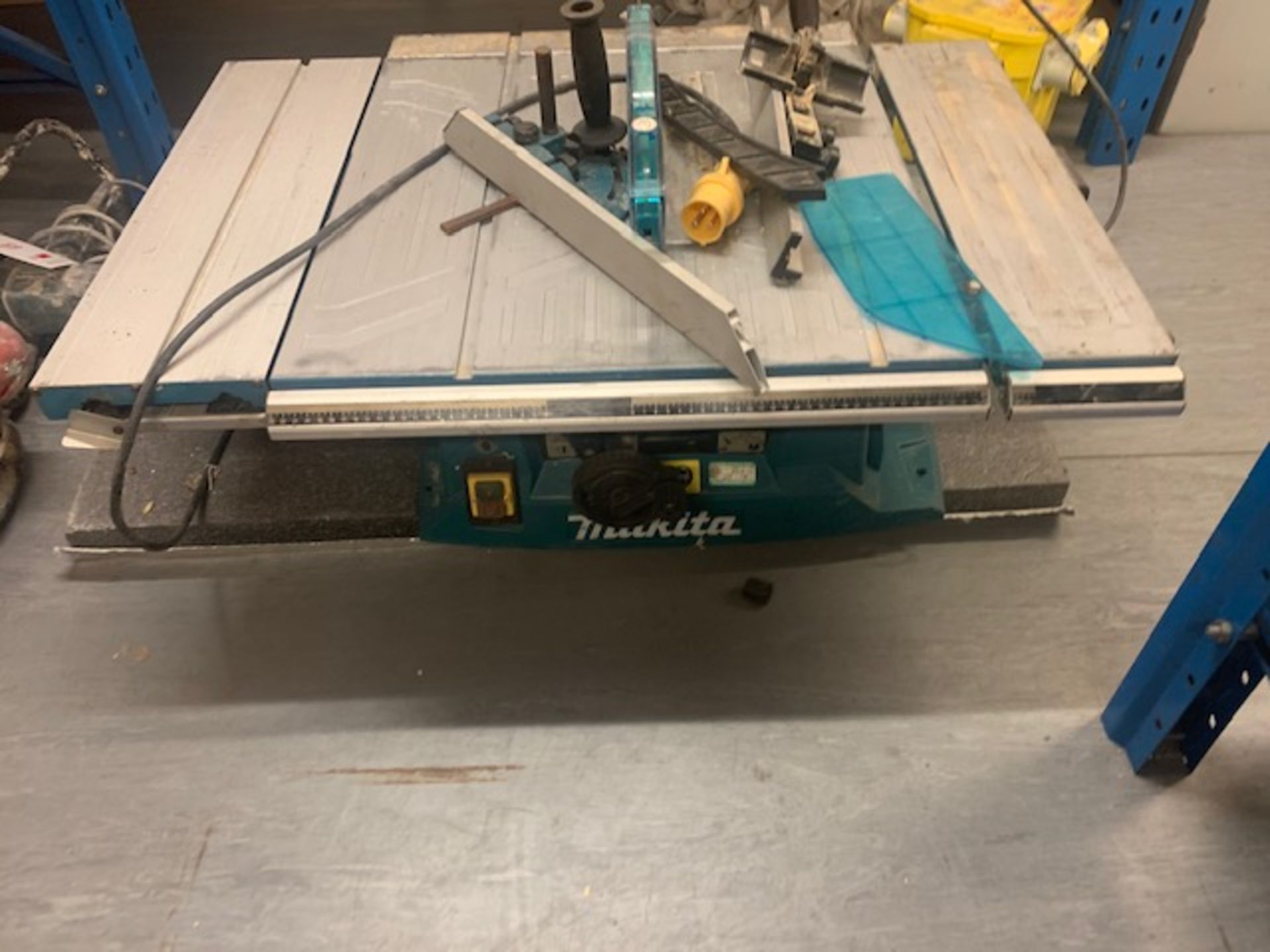 Makita MLT100 Table saw 110v