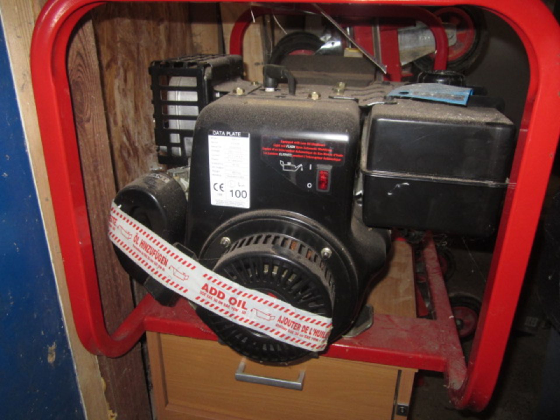 Generarc ET4200 mobile petrol generator, s/n: 03341005, 240/110v. Located: AC Interiors, Unit A1, - Image 4 of 6