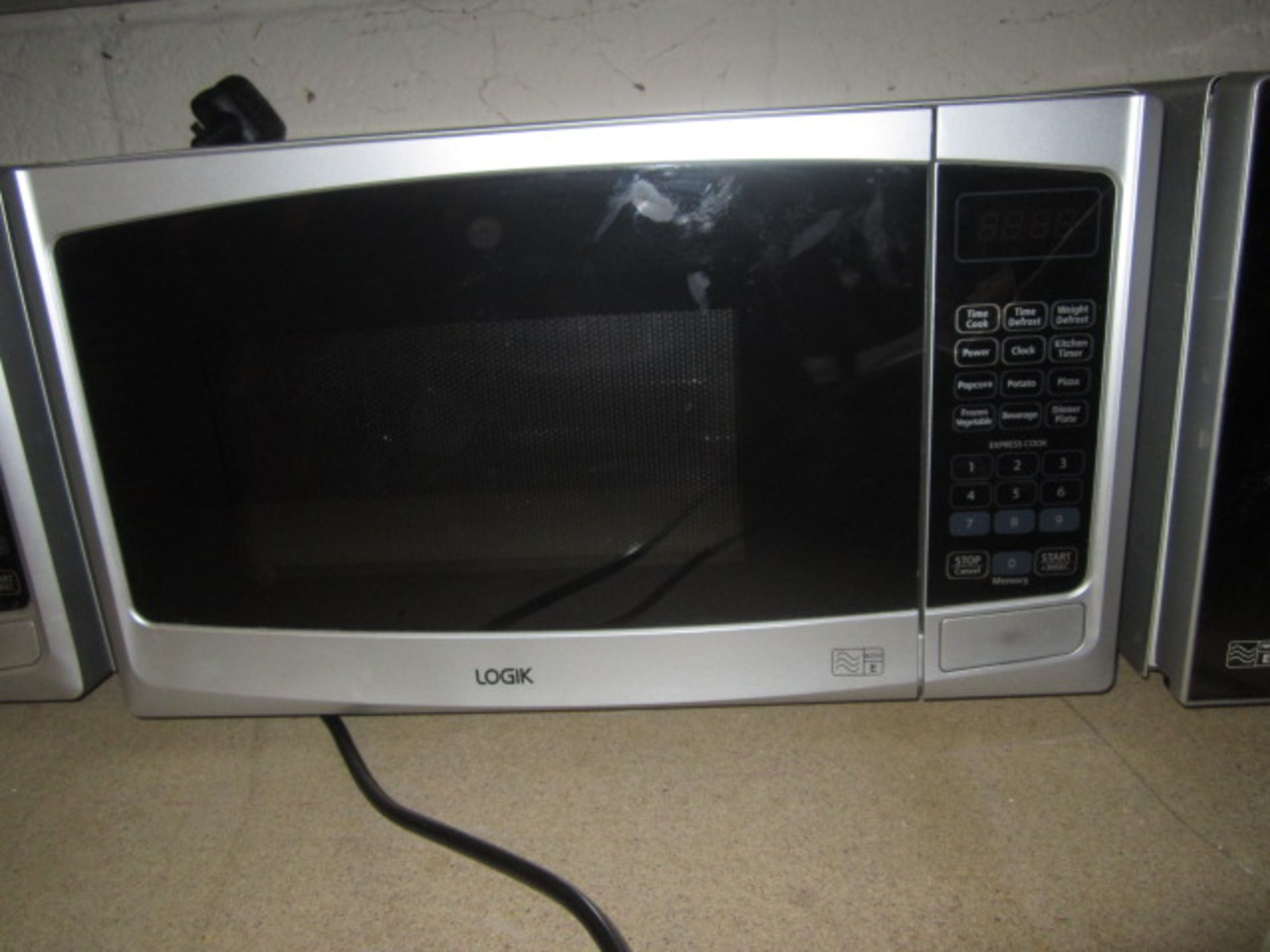3 x assorted microwaves ( 2 x working/1 x spares or repairs). Located: AC Interiors, Unit A1, - Image 3 of 4