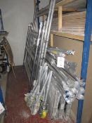 Assorted part complete tower scaffolding including 3 x platforms, 4 x uprights sections, 8 x wheels,