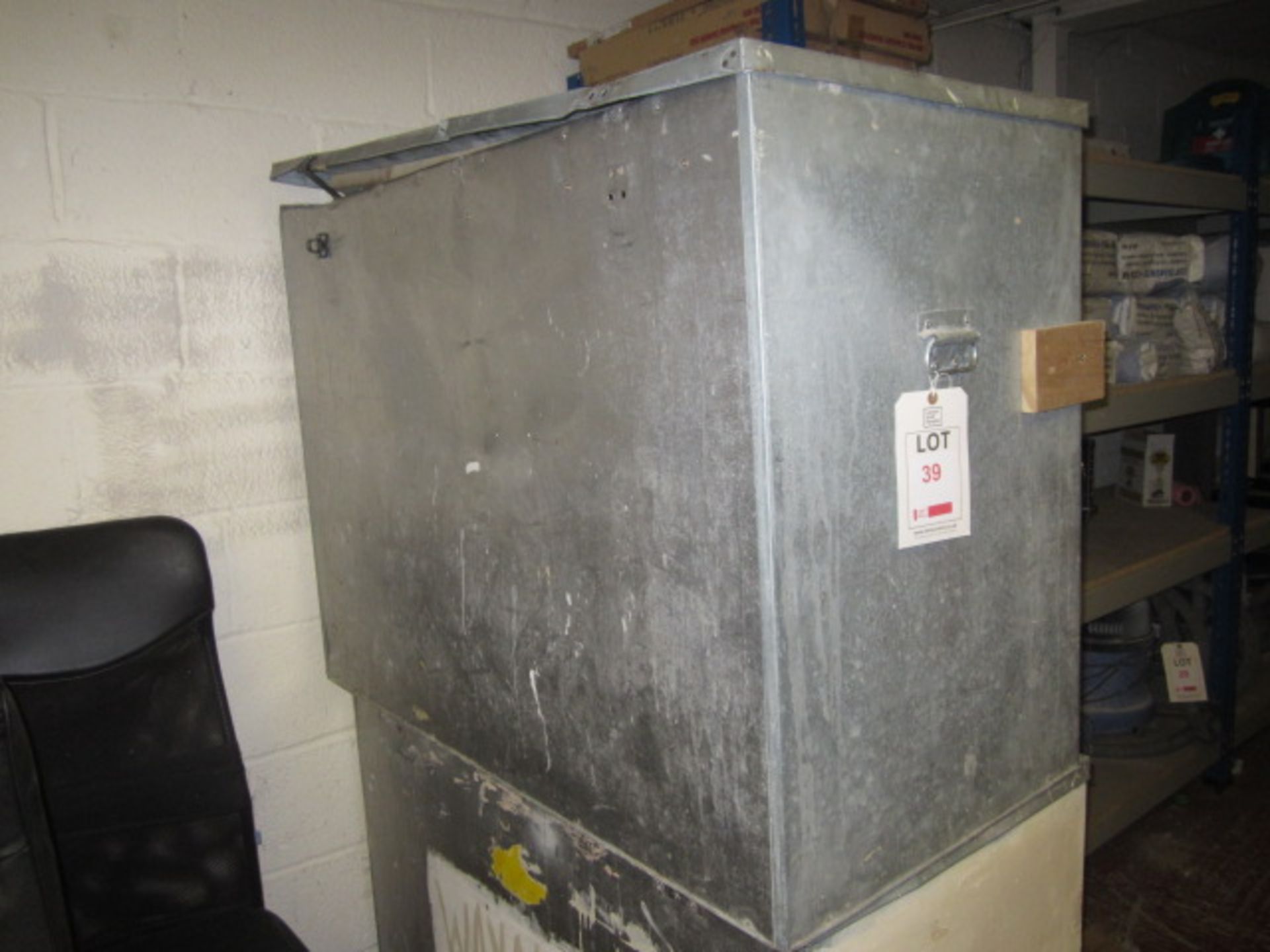 Site box, 600mm x 1150mm x 850mm. Located: AC Interiors, Unit A1, Deseronto Trading Estate, St